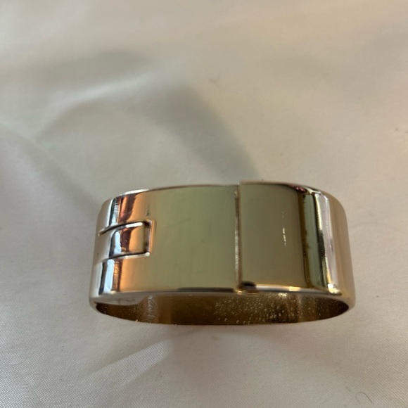 Jimmy Choo Gold Jewelry Cuff Bracelet - Picture 4 of 8